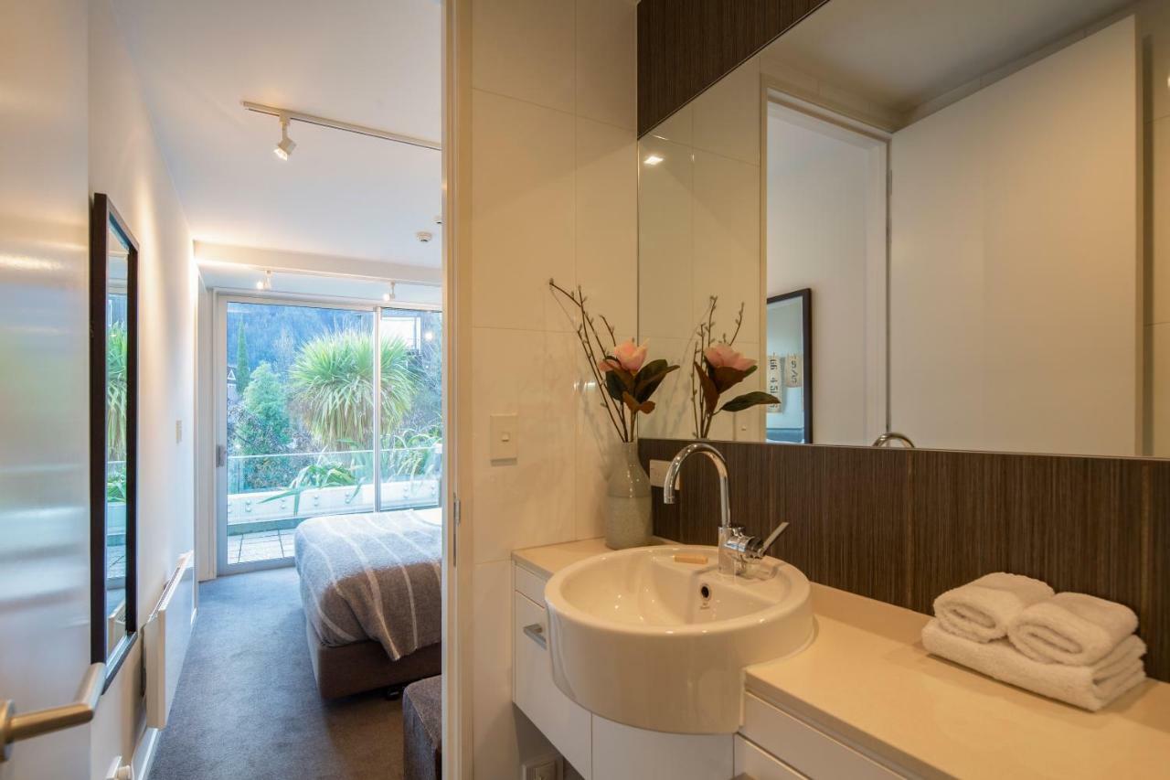 เคนต์ สตรีท อพาร์ตเมนต์ - เอลเลเมนต์ เอสเคปส์ ควีนส์ทาวน์ Apartment ภายนอก รูปภาพ