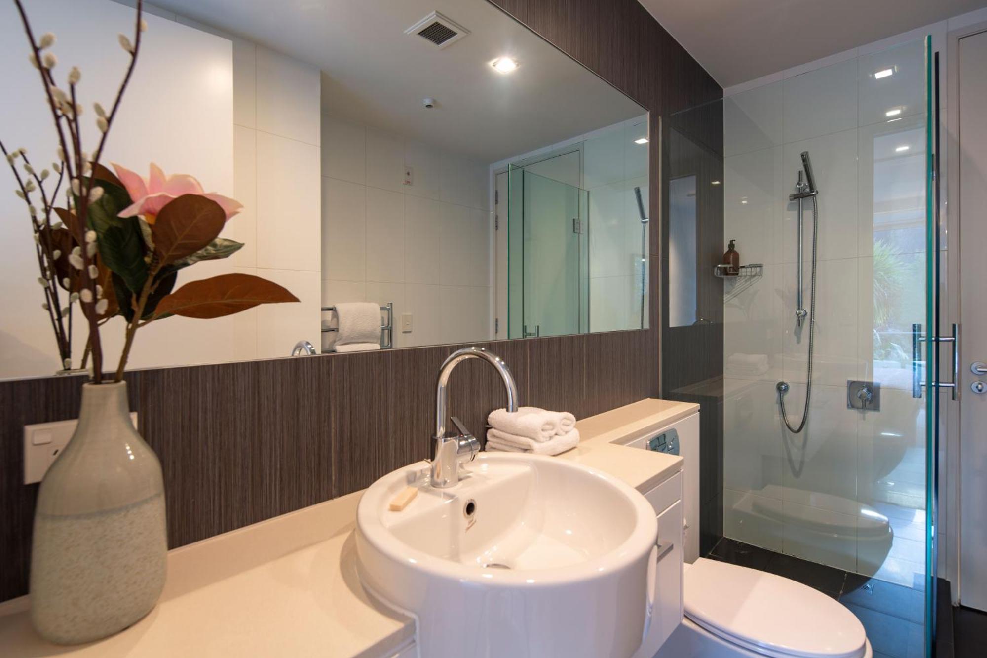 เคนต์ สตรีท อพาร์ตเมนต์ - เอลเลเมนต์ เอสเคปส์ ควีนส์ทาวน์ Apartment ภายนอก รูปภาพ